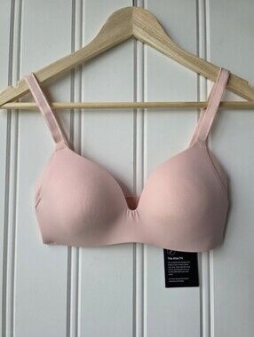 Knix Wing Woman Contour Bra Rose Water Size 28C NWT